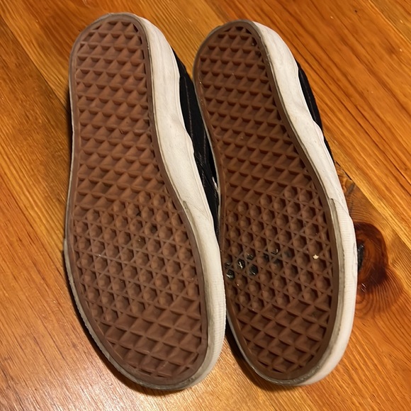 Vans - Picture 5 of 5